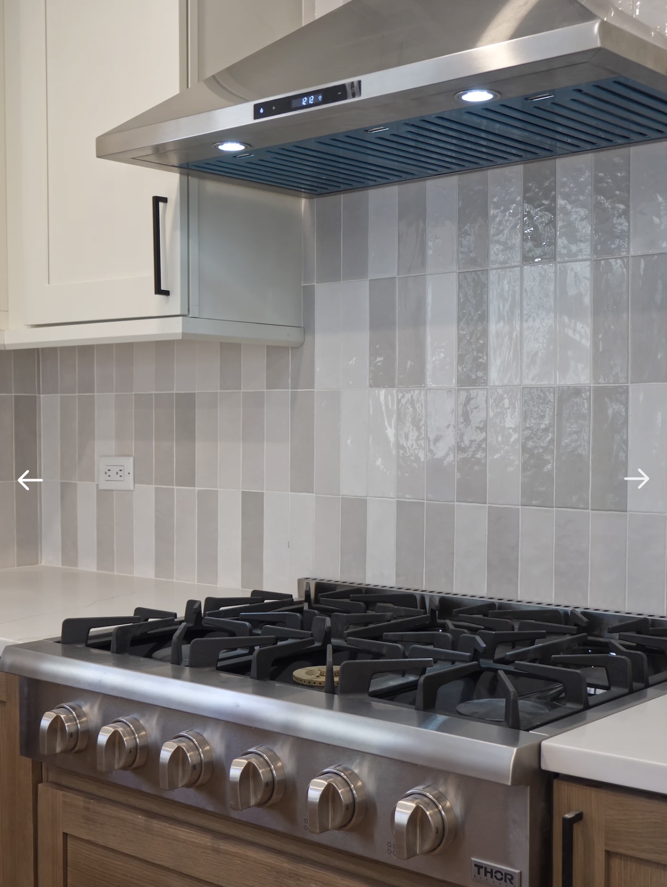 Thor 6-burner rangetop detail